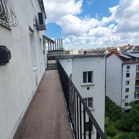 Master Apartment With Air Condition And Separated Rooftop Terrace Boedapest Buitenkant foto