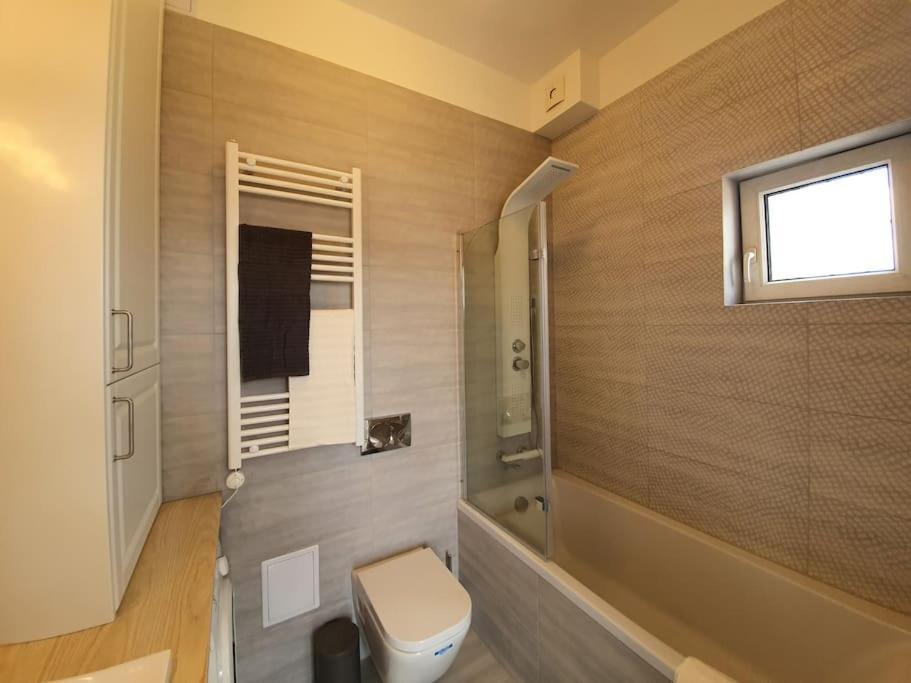 Master Apartment With Air Condition And Separated Rooftop Terrace Boedapest Buitenkant foto